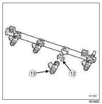 Renault Clio. Injector rail - Injectors: Removal - Refitting
