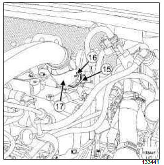 Renault Clio. Inlet distributor: Removal - Refitting