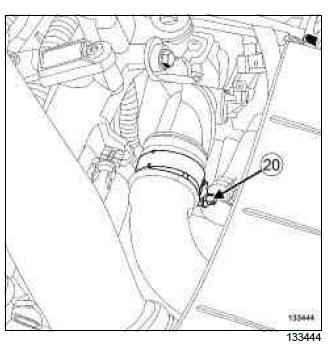 Renault Clio. Inlet distributor: Removal - Refitting