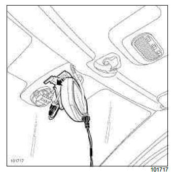 Renault Clio. Interior rear-view mirror: Removal - Refitting