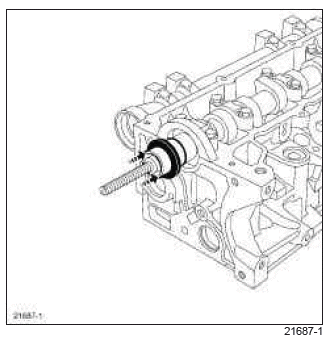 Renault Clio. Rocker cover: Removal - Refitting