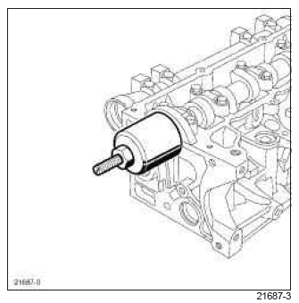 Renault Clio. Rocker cover: Removal - Refitting