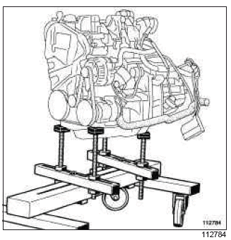 Renault Clio. Engine - gearbox assembly: Removal - Refitting