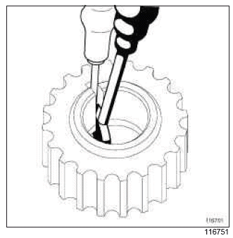 Renault Clio. Timing belt: Removal - Refitting