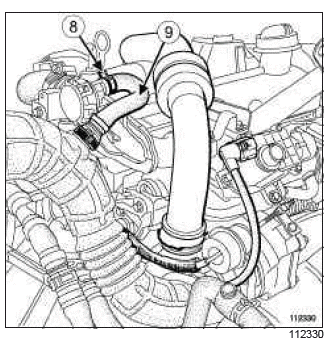 Renault Clio. Rocker cover: Removal - Refitting