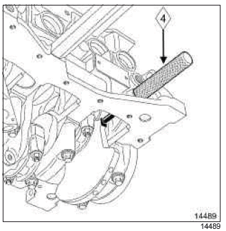 Renault Clio. Timing belt: Removal - Refitting