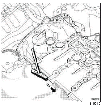 Renault Clio. Rocker cover: Removal - Refitting