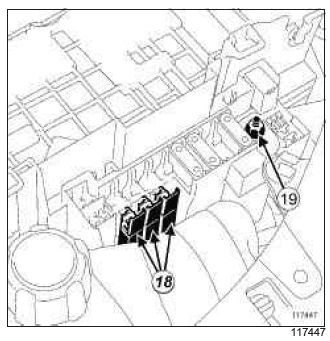 Renault Clio. Engine - gearbox assembly: Removal - Refitting