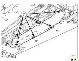 Renault Clio. Master cylinder