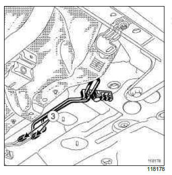 Renault Clio. Master cylinder