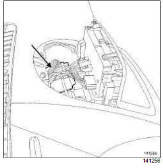 Renault Clio. Navigation: List and location of components