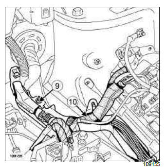 Renault Clio. Bonnet release control: Removal - Refitting