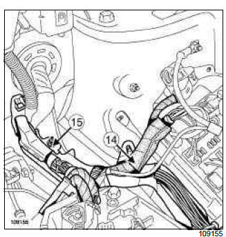 Renault Clio. Bonnet release control: Removal - Refitting