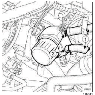 Renault Clio. Oil-coolant heat exchanger: Removal - Refitting