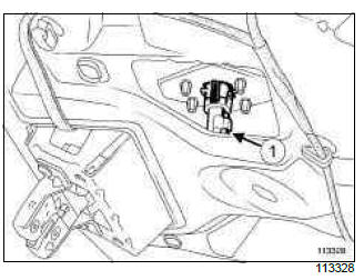 Renault Clio. Tailgate locking switch: Removal - Refitting