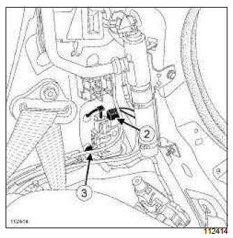 Renault Clio. Fuel filler flap locking motor: Removal - Refitting