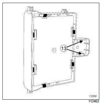 Renault Clio. UCH: Removal - Refitting