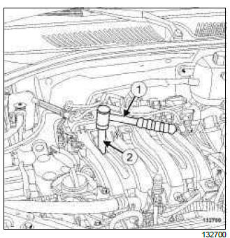 Renault Clio. Plugs: Removal - Refitting