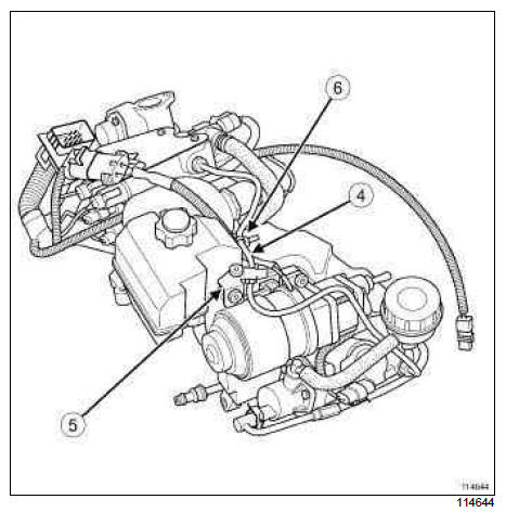 Renault Clio. Pump assembly: Removal - Refitting