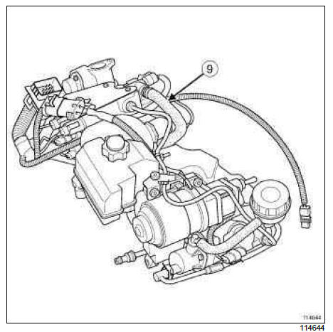 Renault Clio. Pump assembly: Removal - Refitting