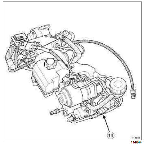Renault Clio. Pump assembly: Removal - Refitting