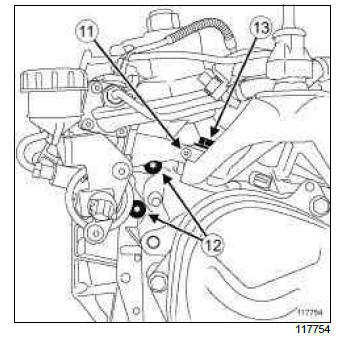 Renault Clio. Pump assembly: Removal - Refitting