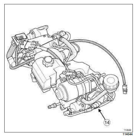 Renault Clio. Pump assembly: Removal - Refitting
