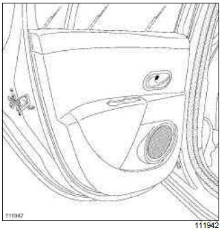 Renault Clio. Rear speakers: Removal - Refitting