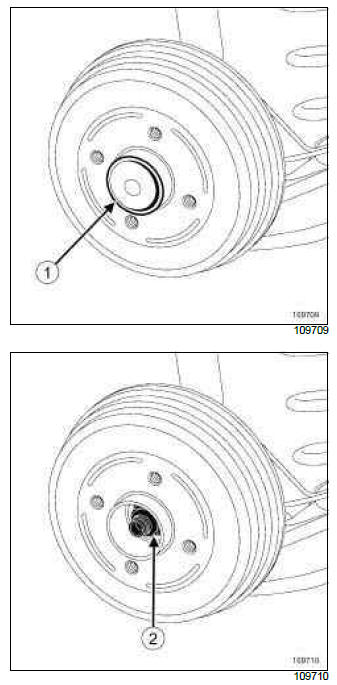 Renault Clio. Rear brake drum: Removal - Refitting