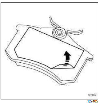 Renault Clio. Rear brake pads: Removal - Refitting