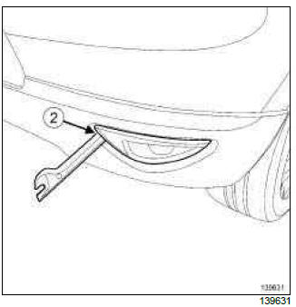 Renault Clio. Rear fog lights: Removal - Refitting