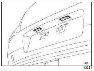 Renault Clio. Number plate light: Removal - Refitting