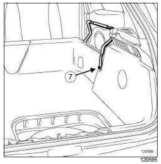 Renault Clio. Rear loading trim: Removal - Refitting