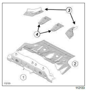 Renault Clio. Rear floor