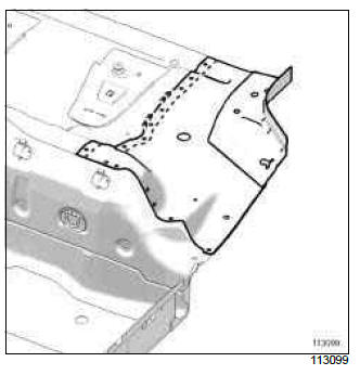 Renault Clio. Rear floor