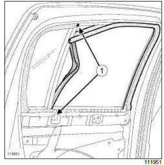 Renault Clio. Rear side door fixed window: Removal - Refitting