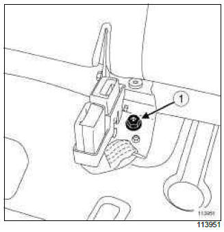 Renault Clio. Single unit rear bench seatback: Removal - Refitting