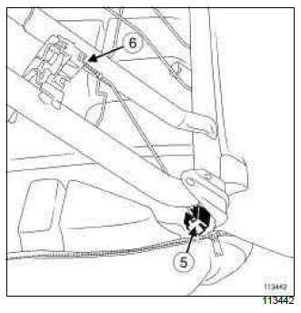 Renault Clio. Rear bench seat mechanism: Removal - Refitting