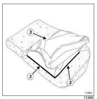 Renault Clio. 1/3 and 2/3 rear bench seat base trim: Removal - Refitting