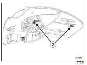 Renault Clio. Rear wing light: Removal - Refitting