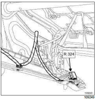 Renault Clio. Rear wiring