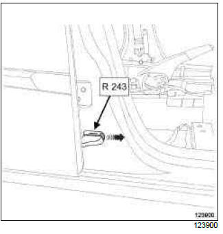 Renault Clio. Rear wiring