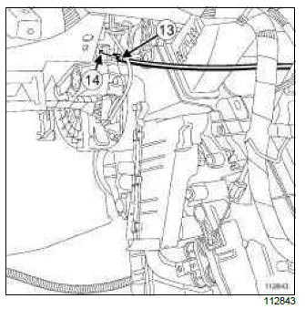 Renault Clio. Recirculation control cable: Removal - Refitting