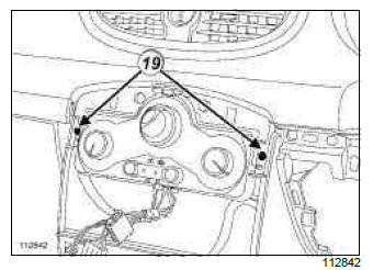 Renault Clio. Recirculation control cable: Removal - Refitting