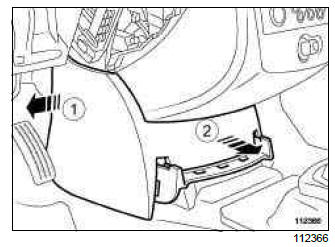 Renault Clio. Recirculation motor: Removal - Refitting