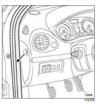 Renault Clio. Front footwell air distribution duct: Removal - Refitting