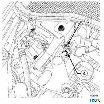 Renault Clio. Expansion valve - intermediate pipe connecting pipe at the expansion valve outlet: Removal - Refitting