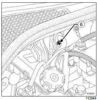 Renault Clio. Expansion valve - intermediate pipe connecting pipe at the expansion valve outlet: Removal - Refitting