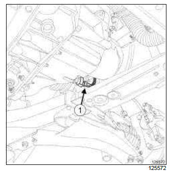 Renault Clio. Reverse gear switch: Removal - Refitting