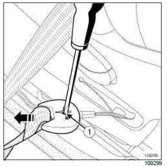Renault Clio. Front seat belt: Removal - Refitting